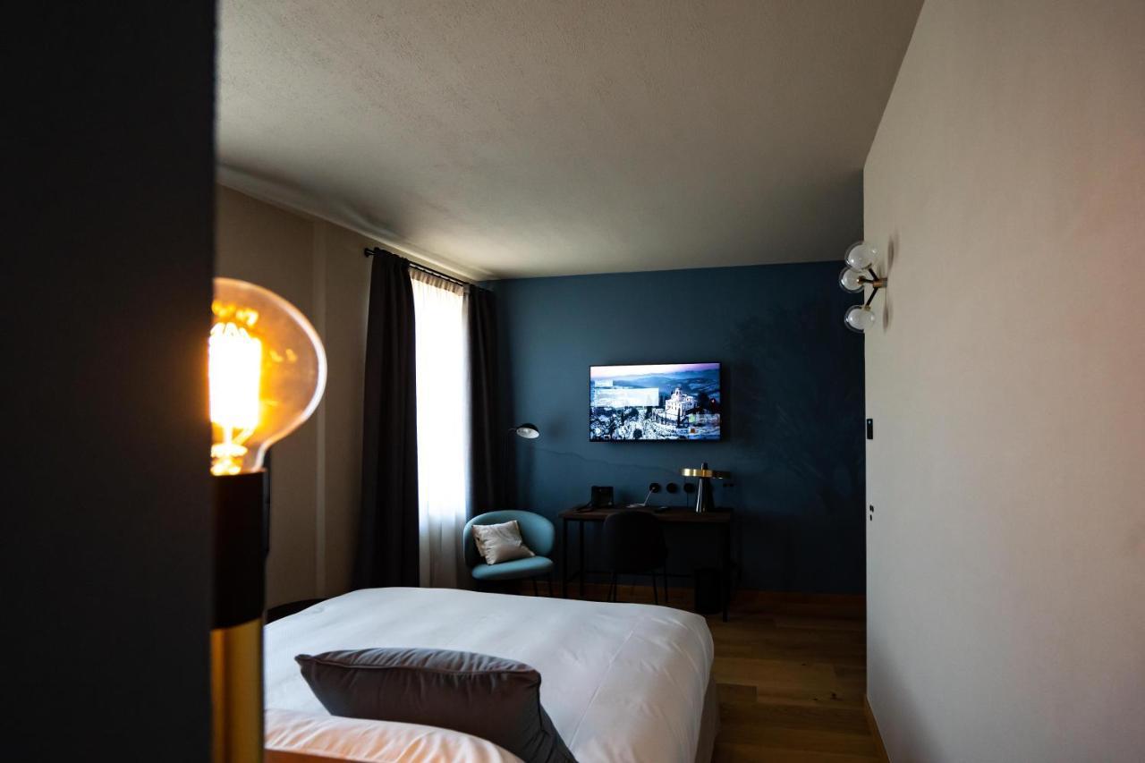 Locanda Moderna Carlambroeus Montevecchia Екстериор снимка