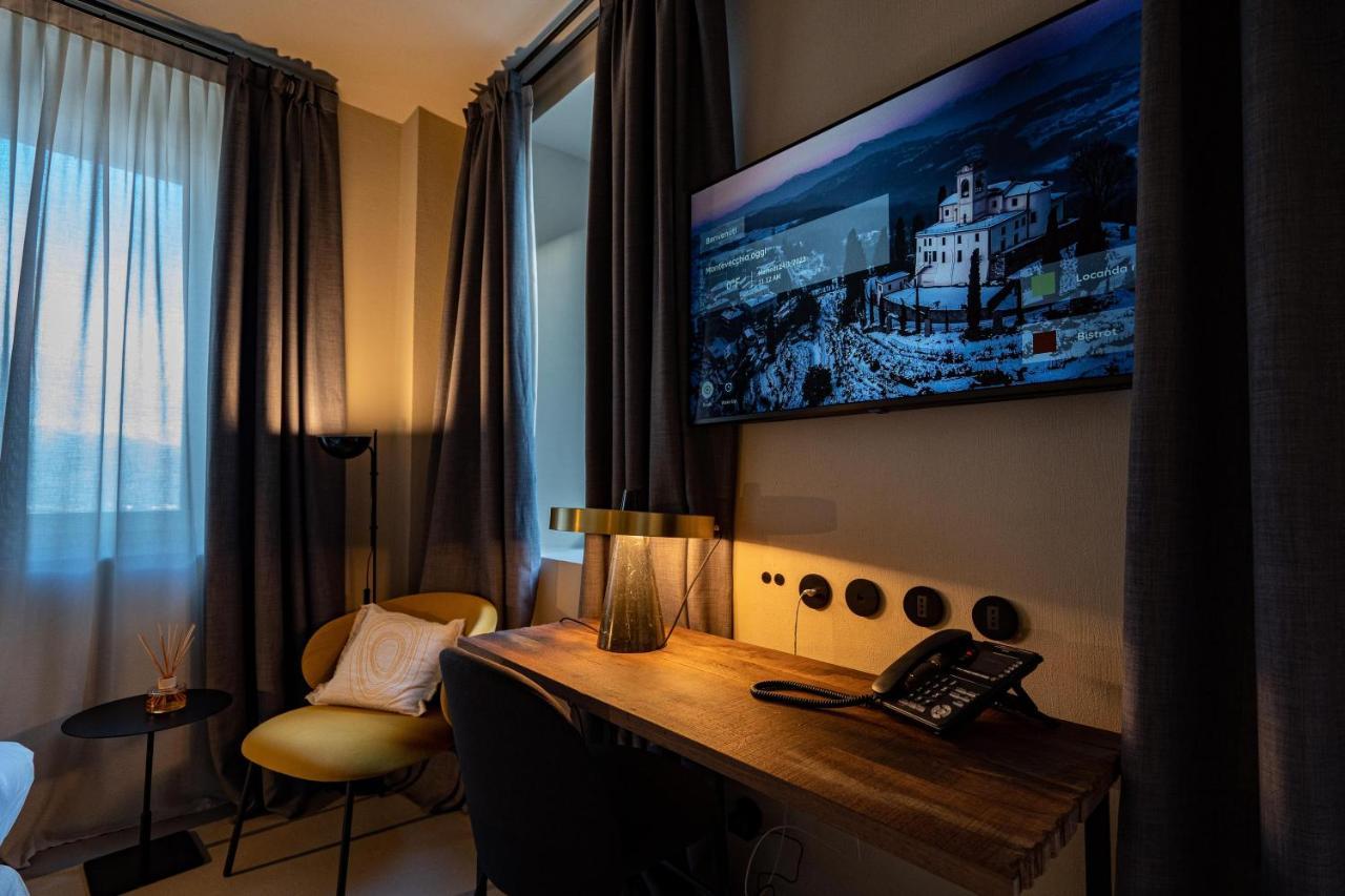 Locanda Moderna Carlambroeus Montevecchia Екстериор снимка