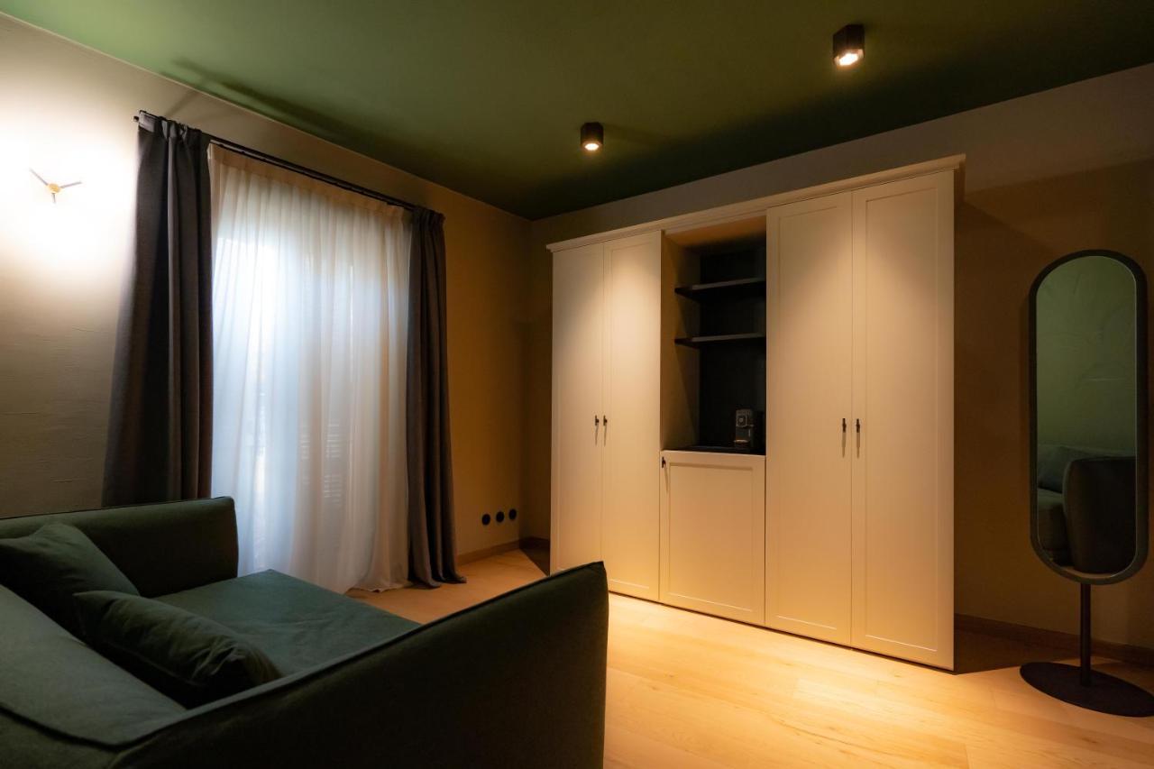 Locanda Moderna Carlambroeus Montevecchia Екстериор снимка